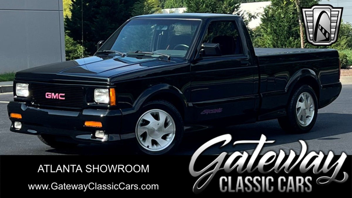 Gateway_Classic's tweet photo. Tomorrow is your last chance to bid, are you ready? Gateway Classic Auctions is back with another incredible lineup of vehicles that will make your heart race! 🏁💨 https://t.co/mmvqWJYpC2!

#GatewayClassicAuctions #Dreamsdriven #FutureClassics #CarEnthusiasts #ClassicCars https://t.co/Mhs9eS1Gog