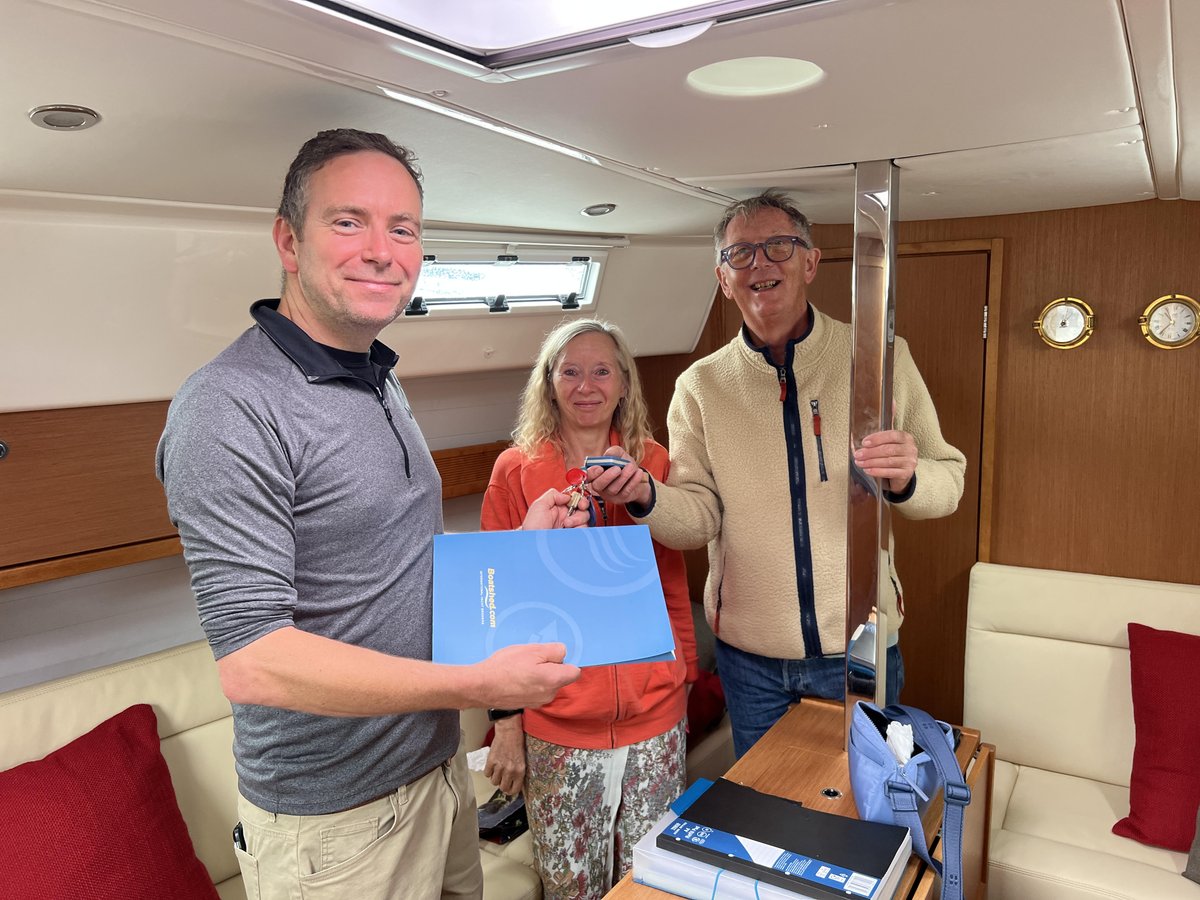 Sold! Fabulous 2012 Bavaria 32 Avantgarde Cruiser!

Fantastically quick sale could have saved her owners over £6000 in berthing fees compared to typical yacht brokers!

Happy buyers! Happy sellers! Happy Boatshed Yacht Brokers!