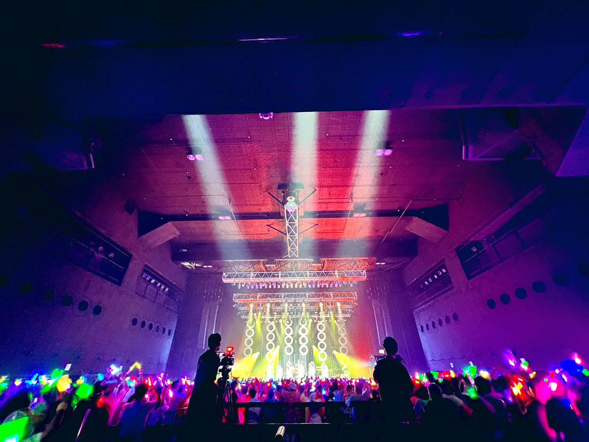 battengirls_jp's tweet photo. BATTEN音楽の日〜隊員と作るリクエストライブ〜

福岡、東京公演ご来場頂き誠にありがとうございます🙇‍♂️

周年、年末など大きなライブでは、演出もあいまっての魅力ですが、今回は純粋に #ばってん少女隊 の音楽の力、実力、魅力を生の音で体感して頂きたかったです🙏
伝わりましたでしょうか？ https://t.co/YbpZzD0iIP
