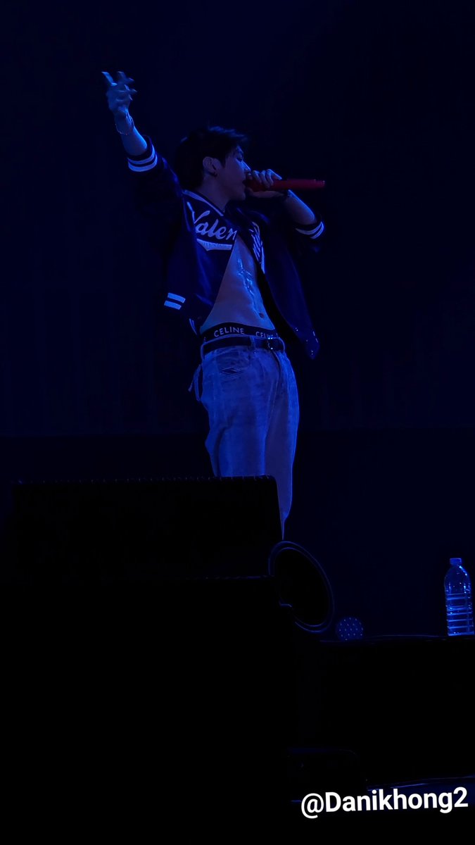 Danikhong2's tweet image. 감탄