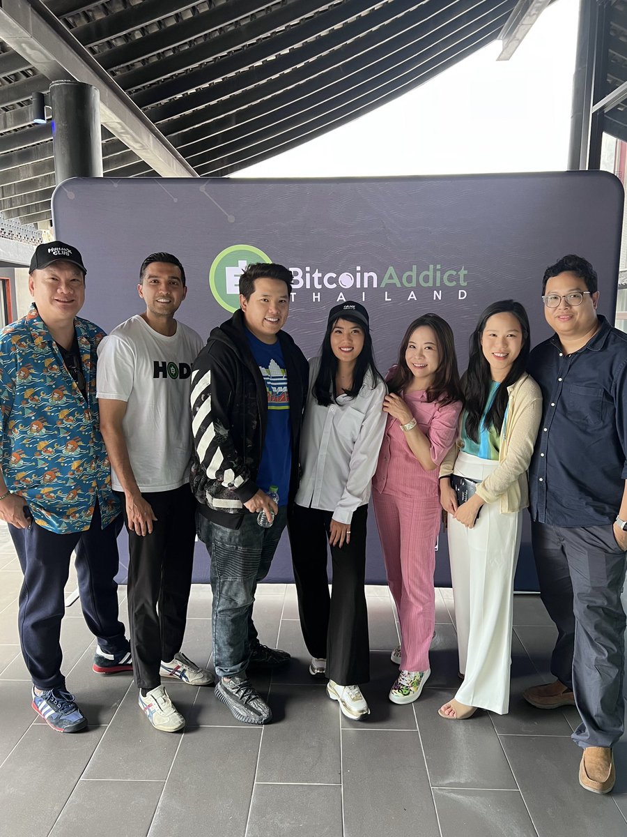 IsolationE's tweet photo. #BitcoinAddictMeetUp2023
Speakers คุณภาพมาก คนฟังก็น่ารักเนอะ 😁😁 https://t.co/EU9F9BHkJU