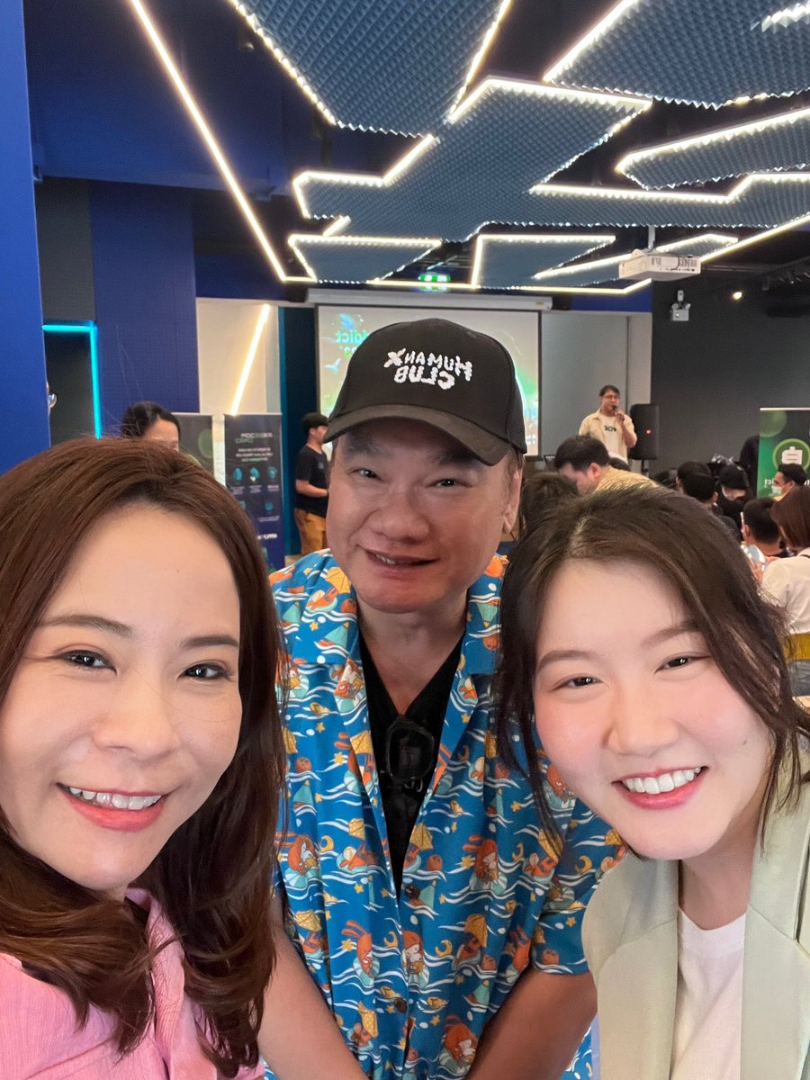 IsolationE's tweet photo. #BitcoinAddictMeetUp2023
Speakers คุณภาพมาก คนฟังก็น่ารักเนอะ 😁😁 https://t.co/EU9F9BHkJU