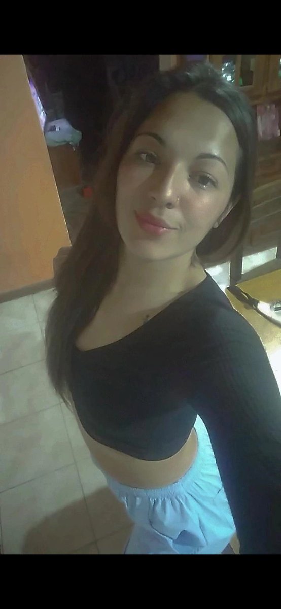 "𝐸𝑛𝑐𝑢𝑒𝑛𝑡𝑟𝑎 𝑙𝑎 𝑓𝑒𝑙𝑖𝑐𝑖𝑑𝑎𝑑 𝑒𝑛 𝑝𝑒𝑞𝑢𝑒𝑛̃𝑎𝑠 𝑐𝑜𝑠𝑎𝑠 𝑞𝑢𝑒 𝑠𝑢𝑐𝑒𝑑𝑒𝑛 𝑐𝑎𝑑𝑎 𝑑𝑖𝑎".🖤