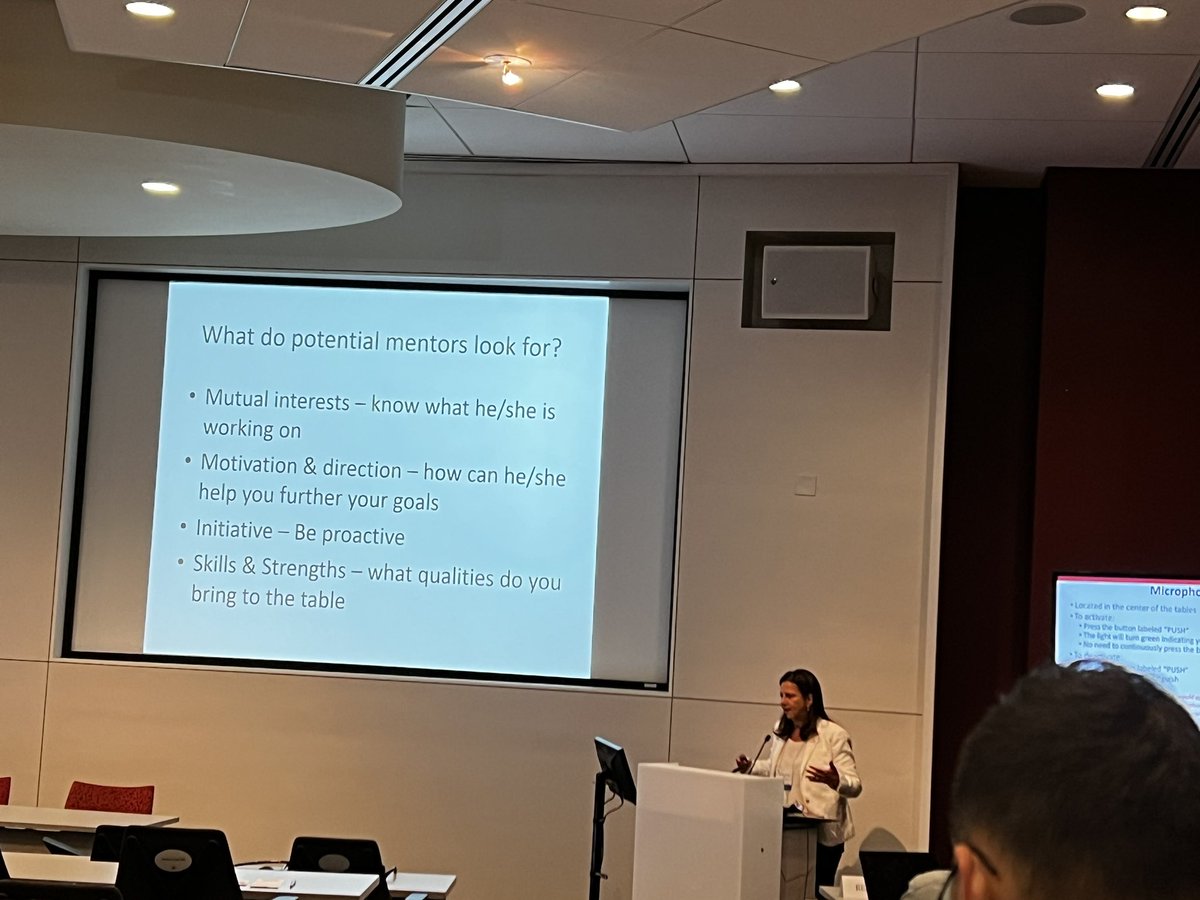 edellert's tweet photo. ASGE Senior fellows program this weekend with terrific faculty offering hands on experience, career advice, and more. This morning is about how to be a mentor and find a mentor as one enters their first job in GI! #asge #asgeendoscopy https://t.co/6p5MPaMAmV