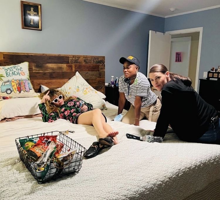 real image of my friends trying to get me to go out after i’ve been bedrotting for a week