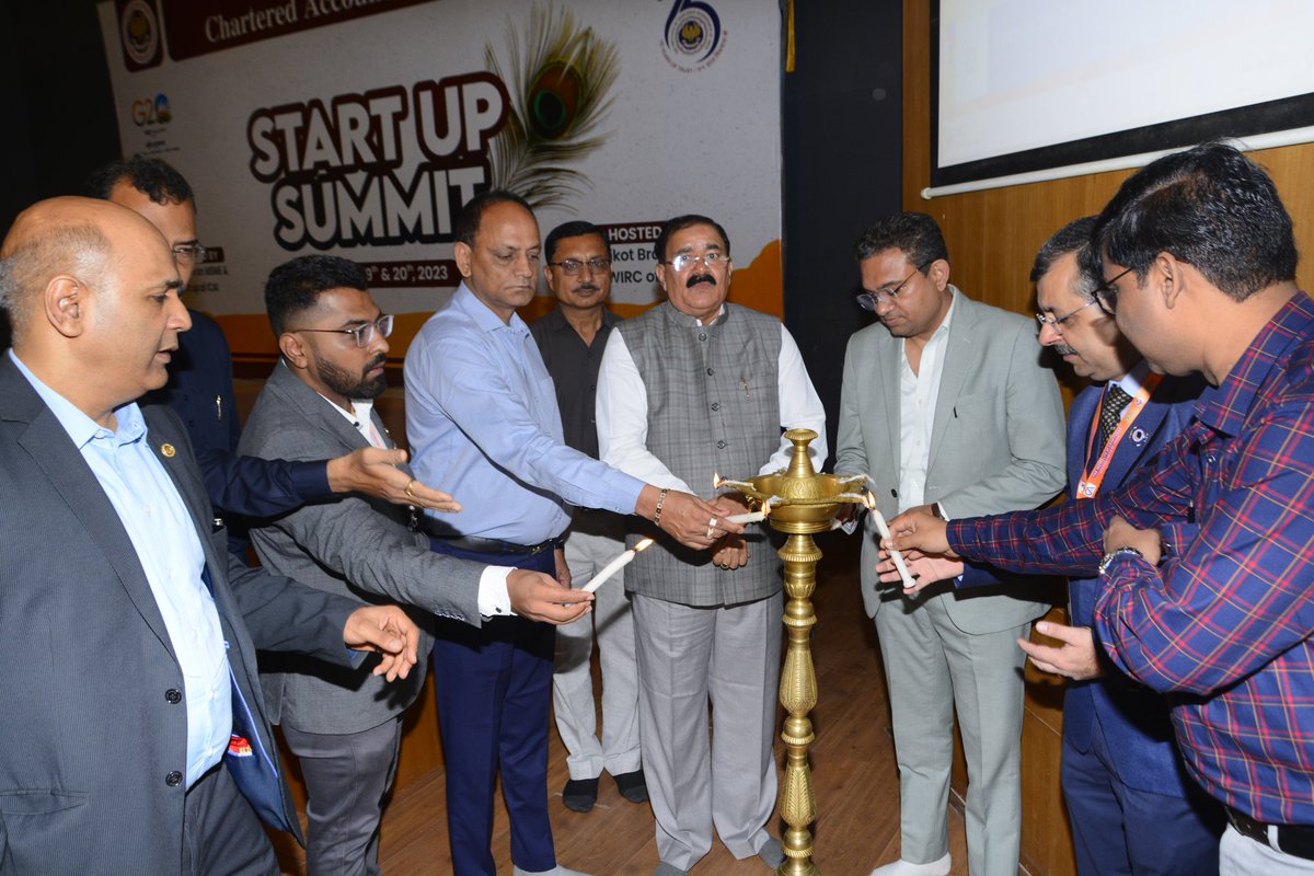 Interacted with 200 CAs in Rajkot on Nurturing the Investment Management Ecosystem and the Role of CAs in Startup Ecosystem Development at the Startup Summit organized by ICAI, Rajkot.🚀📊

#StartupSummit #ICAI #Rajkot