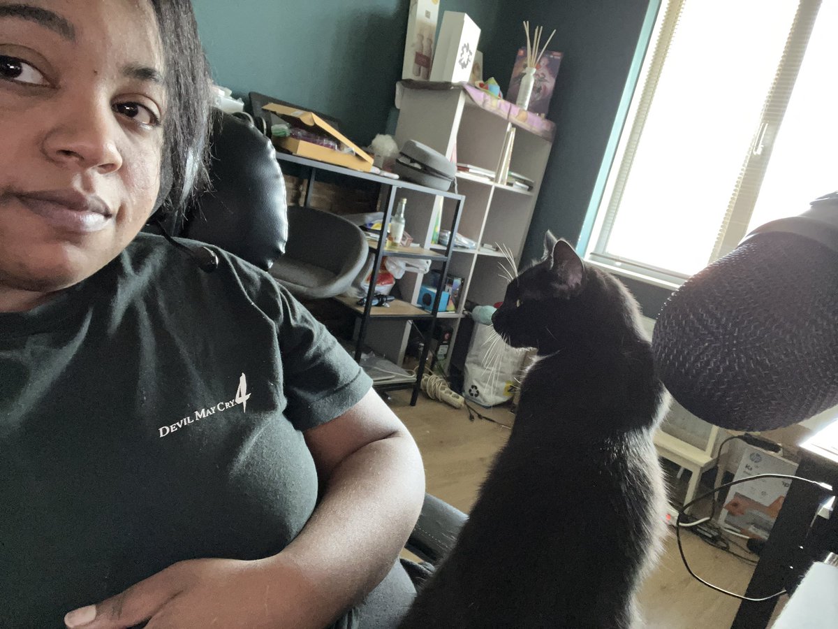 LMoonz_'s tweet photo. We freeee Gave the cat some quick snuggles but we Live on #Kick! Best potato Aimer ever!
#KickStreamer #KickStreaming #kicklive #ApexLegends
#NSN #Loanu
Check us out at:
https://t.co/SwvmQfn8X5 https://t.co/J9nOff1227
