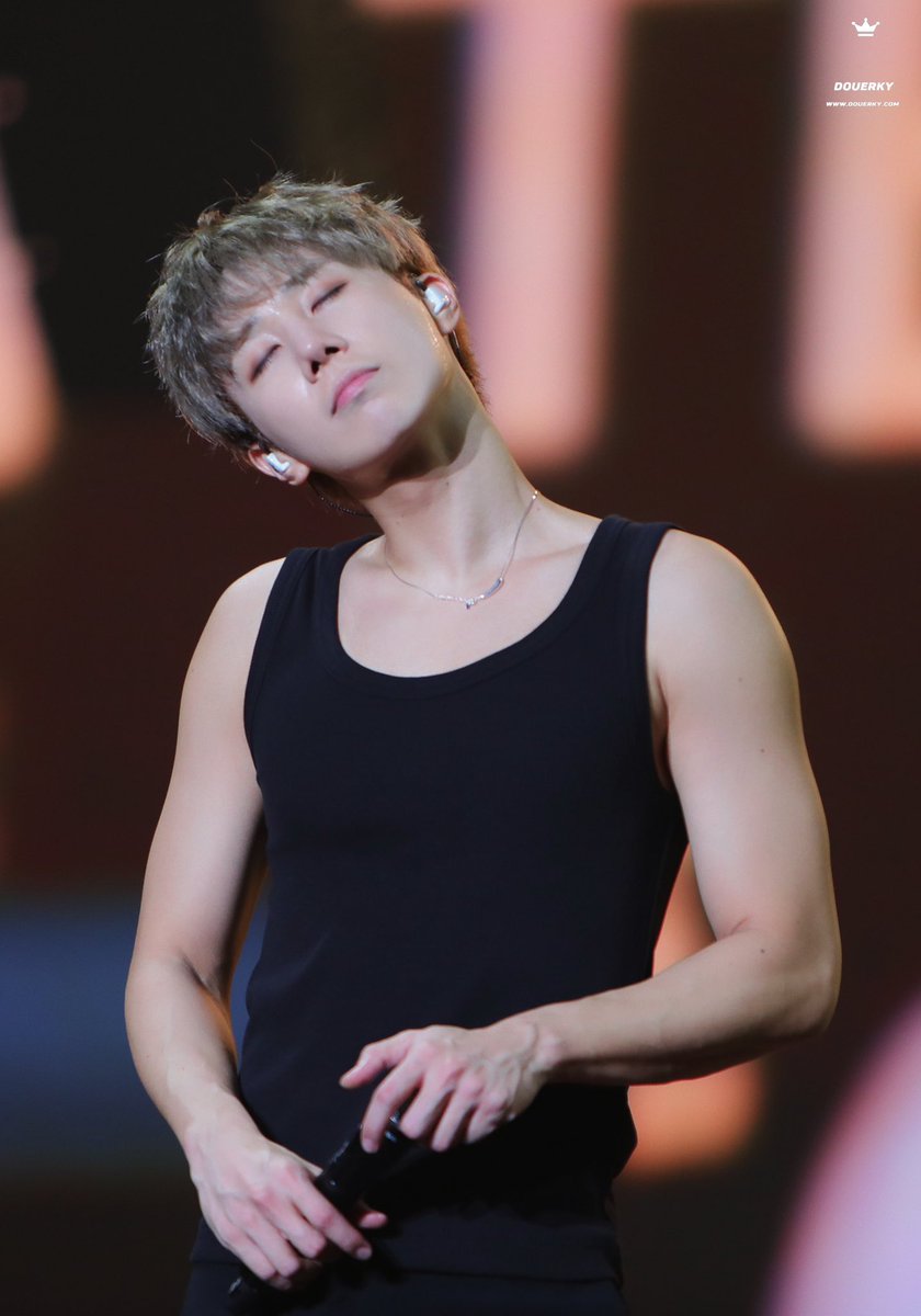 douerky's tweet photo. 🖤🤍🖤🤍

#성규 #김성규 

#INFINITE #인피니트

230820  #COMEBACK_AGAIN https://t.co/Pdy8i9glwz