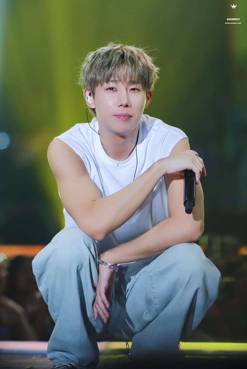 douerky's tweet photo. 🖤🤍🖤🤍

#성규 #김성규 

#INFINITE #인피니트

230820  #COMEBACK_AGAIN https://t.co/Pdy8i9glwz