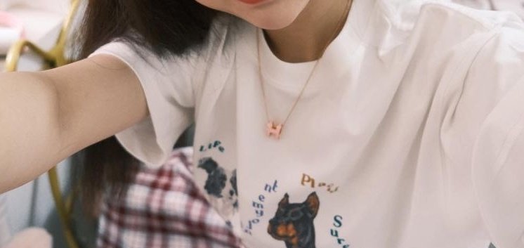 矛盾

我媚大陸人，但又想能粵語溝通
我想被玩到腦殘，但又還要正常生活
但我是真心喜歡被侮辱和征服，那感覺令人上癮 https://t.co/GmCt3HnZqS