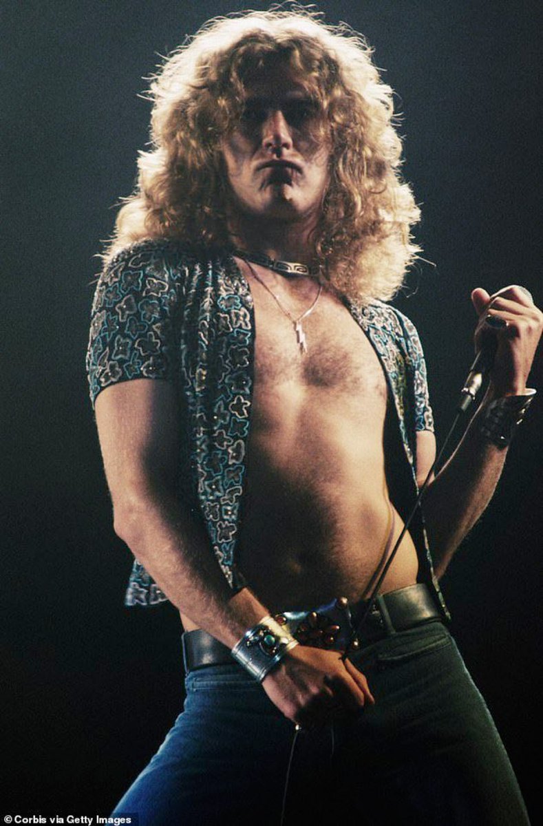 70sDailyDose's tweet image. Happy 75th birthday to the legendary Robert Plant who was born on this day in 1948. #RobertPlant