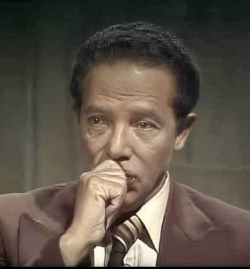 يخافون على البنت من الدنيا ولا يخافون على الولد من الآخرة ،  إذن هو مجتمع يخاف كلام الناس أكثر من خوفه من الله. 

د . مصطفى محمود رحمة الله