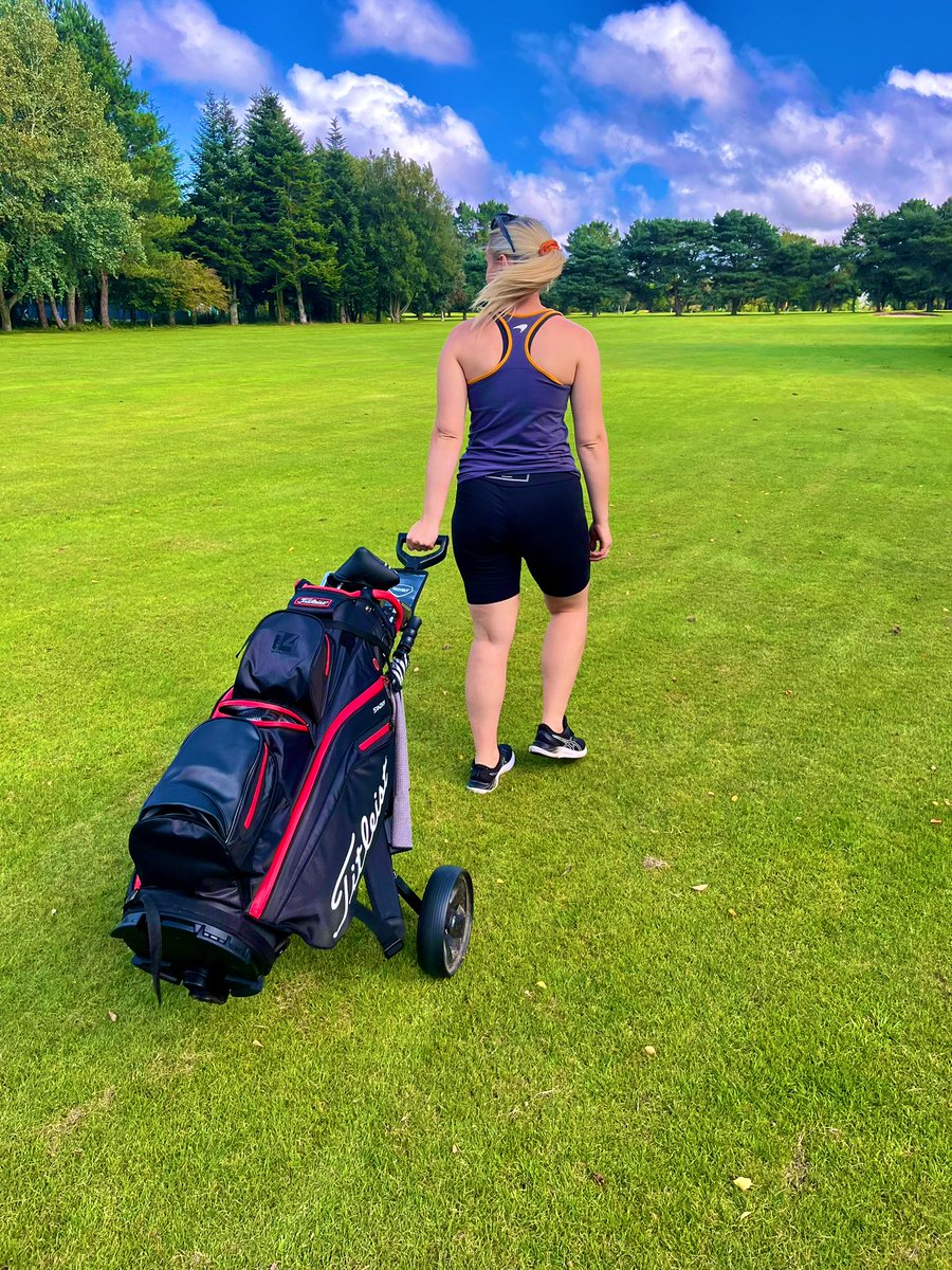 Kellie_F1's tweet photo. What’s everyone else up too on summer break ?!!
Yesterday I went sunflower picking and a trip to the golf course. I found sunflowers bigger than my head and then hit some balls at the driving range 🤣 #f1summerbreak #missingf1 #AdultingAndStuff https://t.co/6KyoFKk0aM