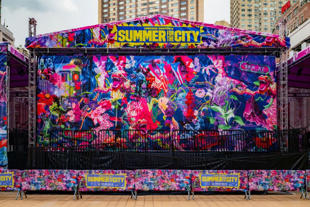 NickSpe16975512's tweet image. Check out Taylor&apos;s remarkable work on the Summer for the City stage at Lincoln Center! Our state-of-the-art RF welder stole the show, turning a three-week challenge into a flawless three-day masterpiece. Take a look! #eventgrphics #wideformatgraphics