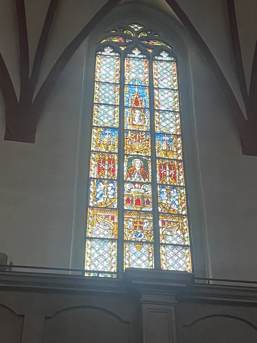 🎹 Johannes Bach was cantor at St. Thomas church in #Leipzig, leaving the city with a vibrant music tradition. The music scene, historic architecture, and creative energy in the city make it an absolute must visit destination.   #TOPstudytour <a href="/TOPTeachGermany/">TOP</a> #Leipzig