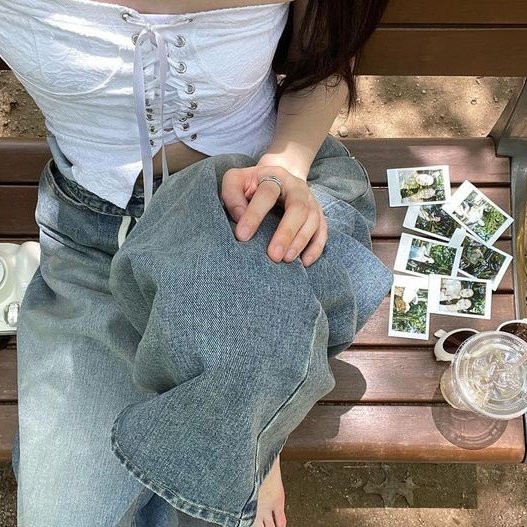 restarting  .  .  .

꩜  ika,  she/her  !  abm student  ★  not  new  to  #studytwt,  finding  new  moots  !

꩜  the  poles,  huh  yunjin,  daniel,  good  charlotte,  books  ୨୧

#archivetwt   #studytwtph