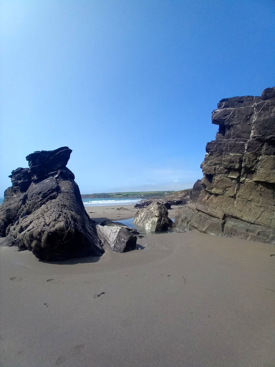 MargaretOC6's tweet photo. Just after a lovely swim in Dunworley Beach.
#Aug20th ☀️ #SevenHeadsPeninsula
#WestCork #WildAtlanticWay 🌊 🏊
#Cork #PureCork #Ireland #StormHour https://t.co/8aujppBqxb