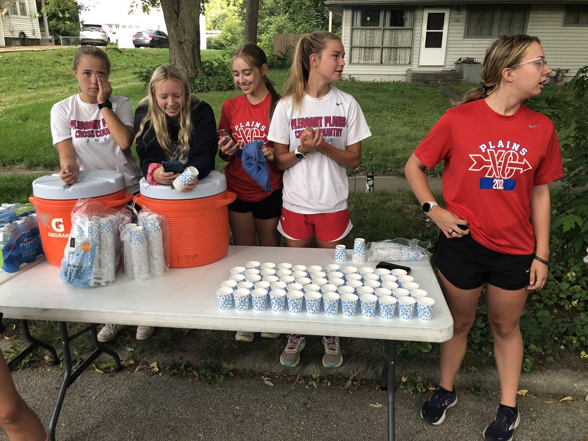 Rob@PPHSGirlsTrackXC tweet media