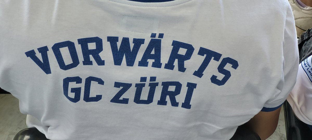 oldschool_STR's tweet photo. #svschaffhausen vs #gcz #grashoppers
#wurstohnebrot https://t.co/ftK7QCBw0R