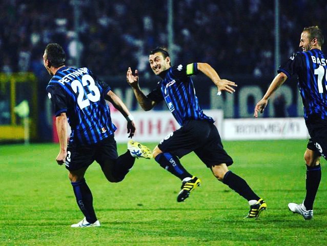 PrimaiTulipani's tweet photo. Leonardo Pettinari 🖤💙
#Atalanta  2010/13 https://t.co/A3UDZiteYq