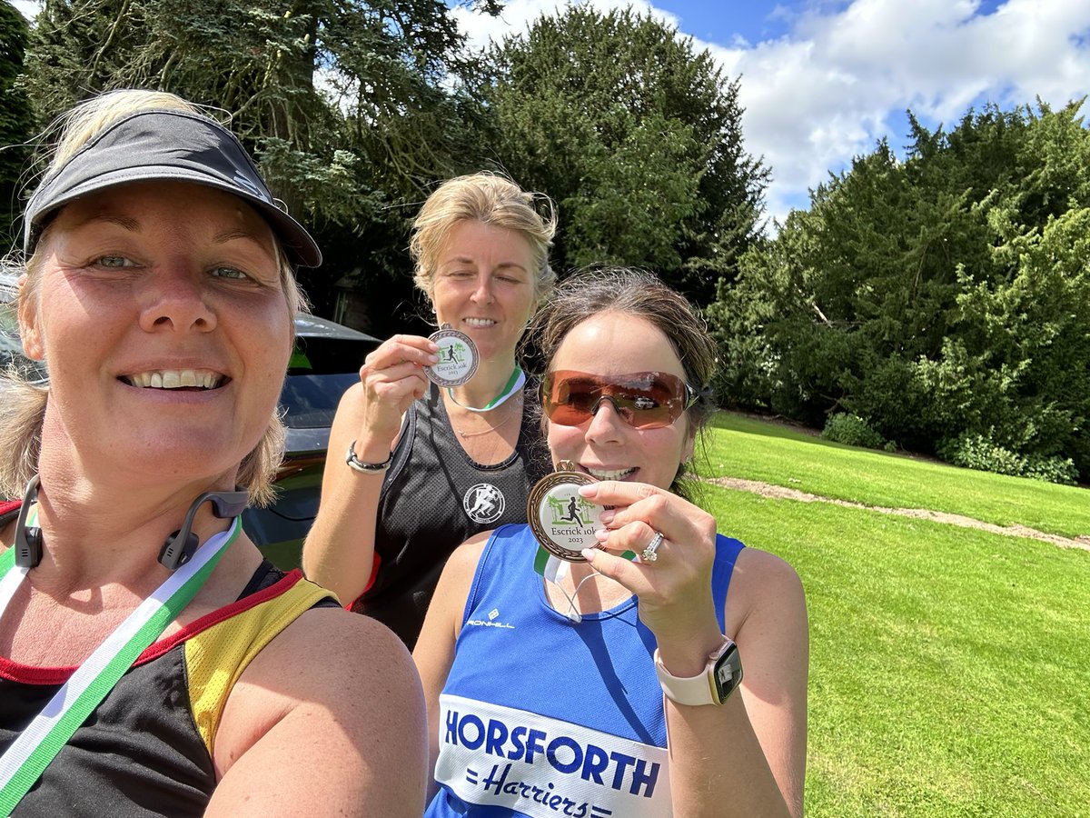 DawnSG2010's tweet photo. Completed Escrick 10k 2023 today. My first 10k race in over 12 months. Managed to run the whole of the first half but then struggled in the second half. Still did it though and it was a lovely course. Chuffed to bits with myself 💕🎉 @UKRunChat #TeamDRR https://t.co/20UwtRkp2z
