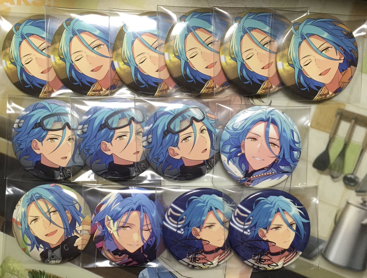 ntm_0213's tweet photo. 【譲渡】あんスタ ぱしゃっつ 缶バッジ イベコレ テーマ

譲：HiMERU

定価＋送料でお譲り致します。
ぱしゃっつ
通常各90円、7周年各130円

全て纏めてのみ。
初回ツイフィ必読。

宜しくお願い致します。 https://t.co/WO4KFrF4My