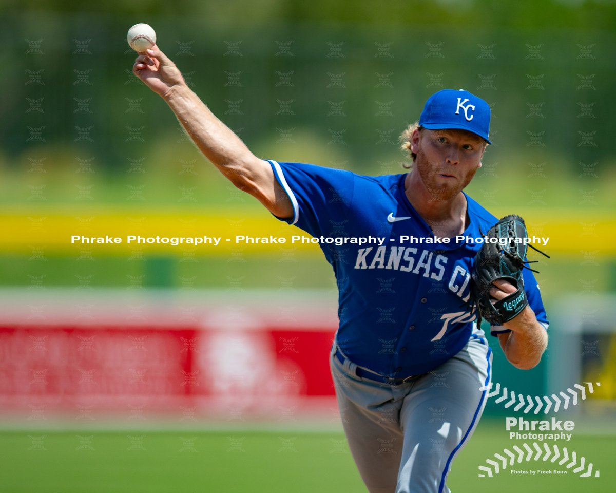 phrakephoto's tweet photo. Connor Fenlong (70) RHP Royals NDFA 2023 @ConnorFenlong @IndStBaseball #royals #AlwaysRoyal #kansascityroyals #kcroyals #RaisedRoyal #welcometoroyalty #foreverroyal @RoyalsFarm @Surprise_Royals
#goroyals #letsgoroyals #beroyalkc
#ArizonaComplexLeague #ACL @LegacyGloveCo https://t.co/glYVFf2uX2