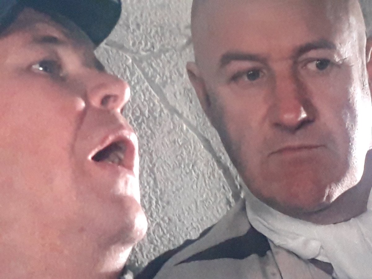 - Avanti, vai a cercarla.
- Si. Scusi, ma cosa devo cercare?
- Lo saprai quando la troverai.

#SupermanII (1980)