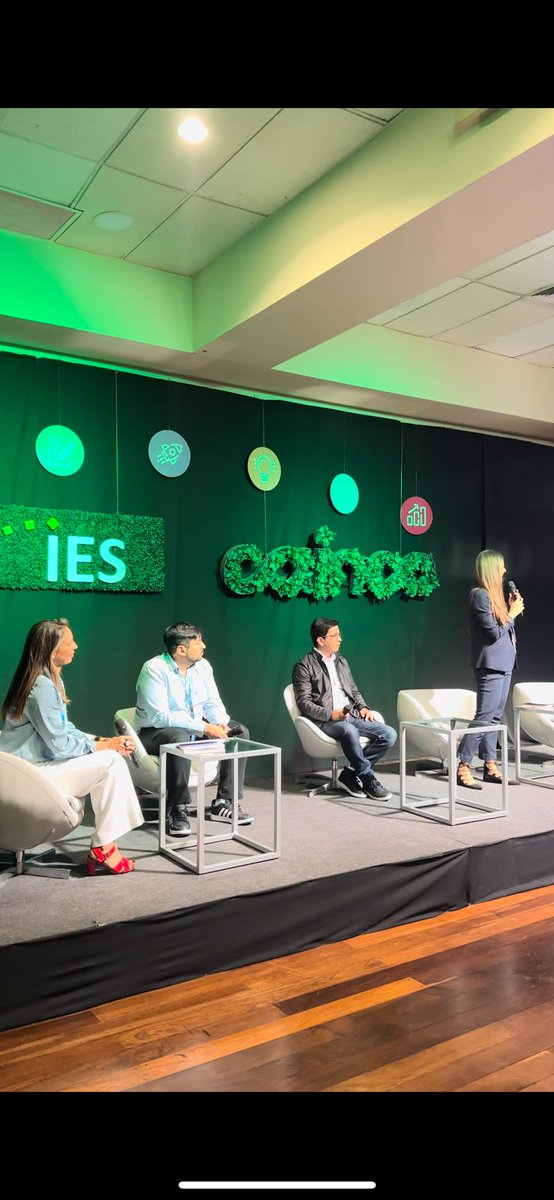 CAINCOBOLIVIA's tweet image. Llevamos a cabo el panel “Empresas dinámicas de alto impacto en contextos complejos”, junto a:
Juan Carlos Abdala – CTO de Kilimo, Ezequiel Escóbar – CEO de uSound
Patricia Rodríguez – Directora de Walisuma.
Y a Corina Marión – Managing partner de Babasú
#VCILAT2023