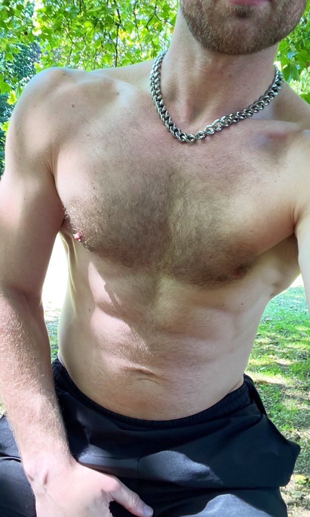 MrMPL96's tweet photo. It’s giving scally and low-key love it ⛓️ https://t.co/pKfiB7GvWn