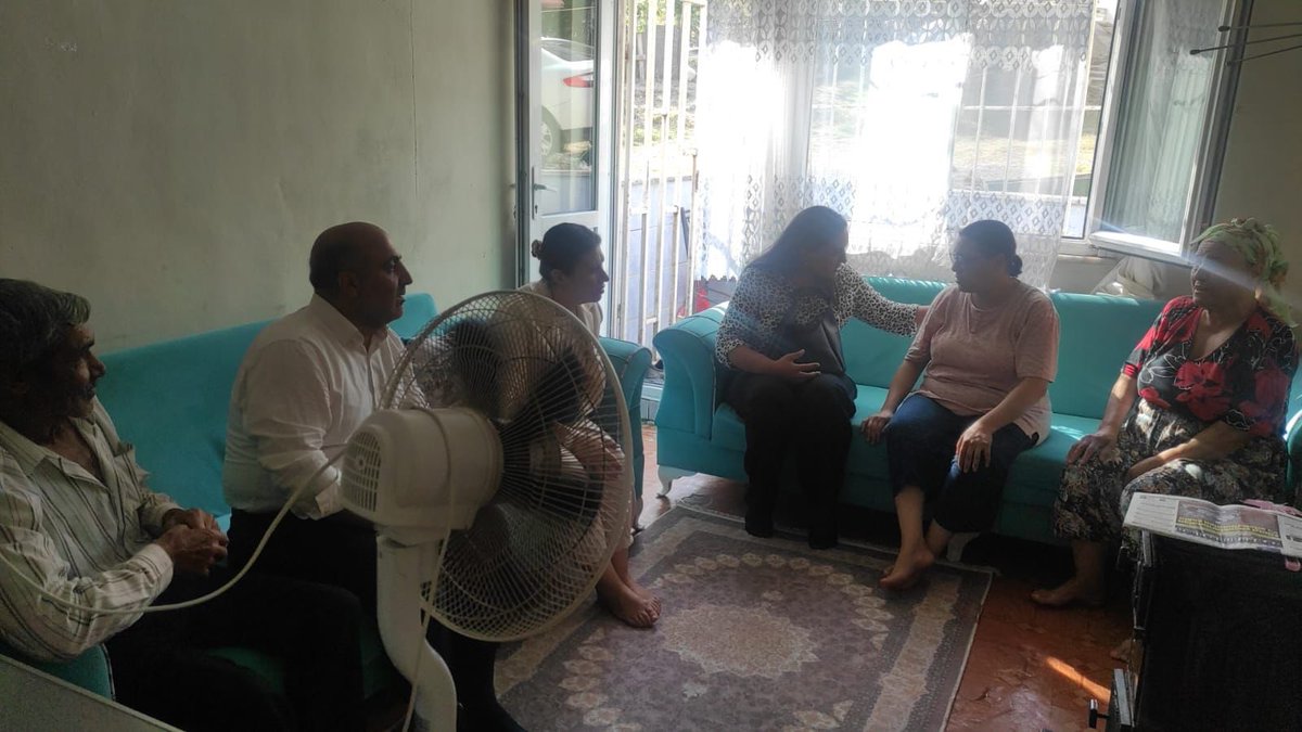 📍Küçükçekmece
Yarımburgaz Mahallesi’nde ikamet eden Aslan Ailesini hanelerinde ziyaret ettik. Misafirperverlikleri ve samimiyetleri için kendilerine teşekkür ediyorum.

#Yenidenİstanbul 
<a href="/AkKcekmece/">AK Parti Küçükçekmece</a>