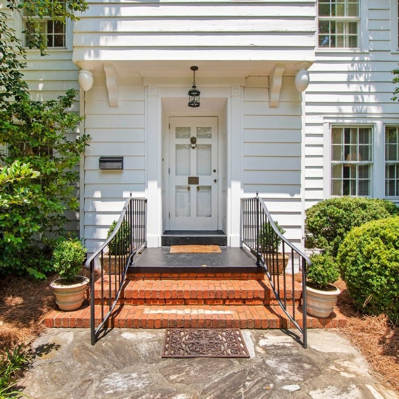 Hodge_Kittrell's tweet photo. Featuring 2409 Anderson Drive | Raleigh
Listed by: Nelson Bunn

This is a home like you would expect, with 1930s character and irreplaceable charm. A home with a floor plan perfect for entertaining because of its flow. https://t.co/00ZbrxKICq