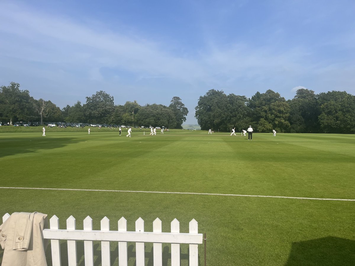 arfanakram's tweet photo. A wonderful day at the stunning  @FACCC_Cricket ground for the annual @LordsTaverners and @ACCFcharity cricket day.

Really nice meeting @David215Gower, catching up with @BarclayTrout as well as many great friends and supporters hearing the great work that both charities support

#Arundel 🏰☀️🏏