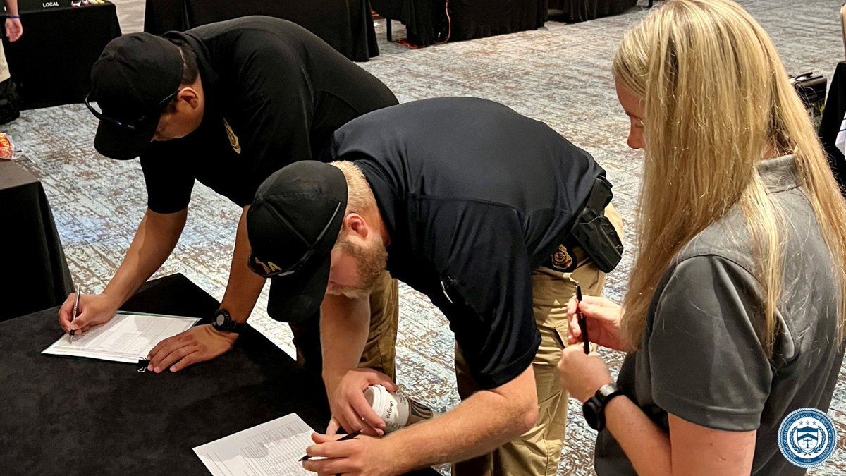 ATFHQ's tweet photo. A Deputy U.S. Marshal operating as part of ESF #13 deputizes 16 Special Agents from the @BureauIndAffrs. Their understanding of the cultural landscape will be an asset to the recovery efforts following the devastating West Maui wildfire. #ATF #MauiFire @USMarshalsHQ https://t.co/6fRerP6nDI