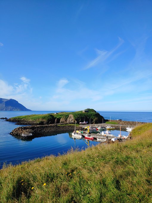 Thinking of one of My many trips to My favorite place and thinking of when I will return next 🇮🇸   Hot