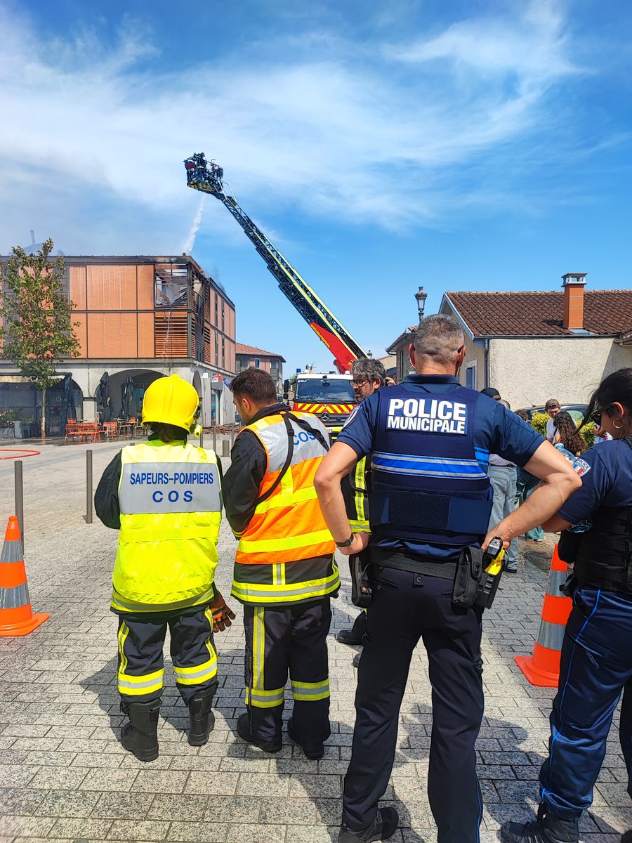 Sapeurs-pompiers 31 tweet media