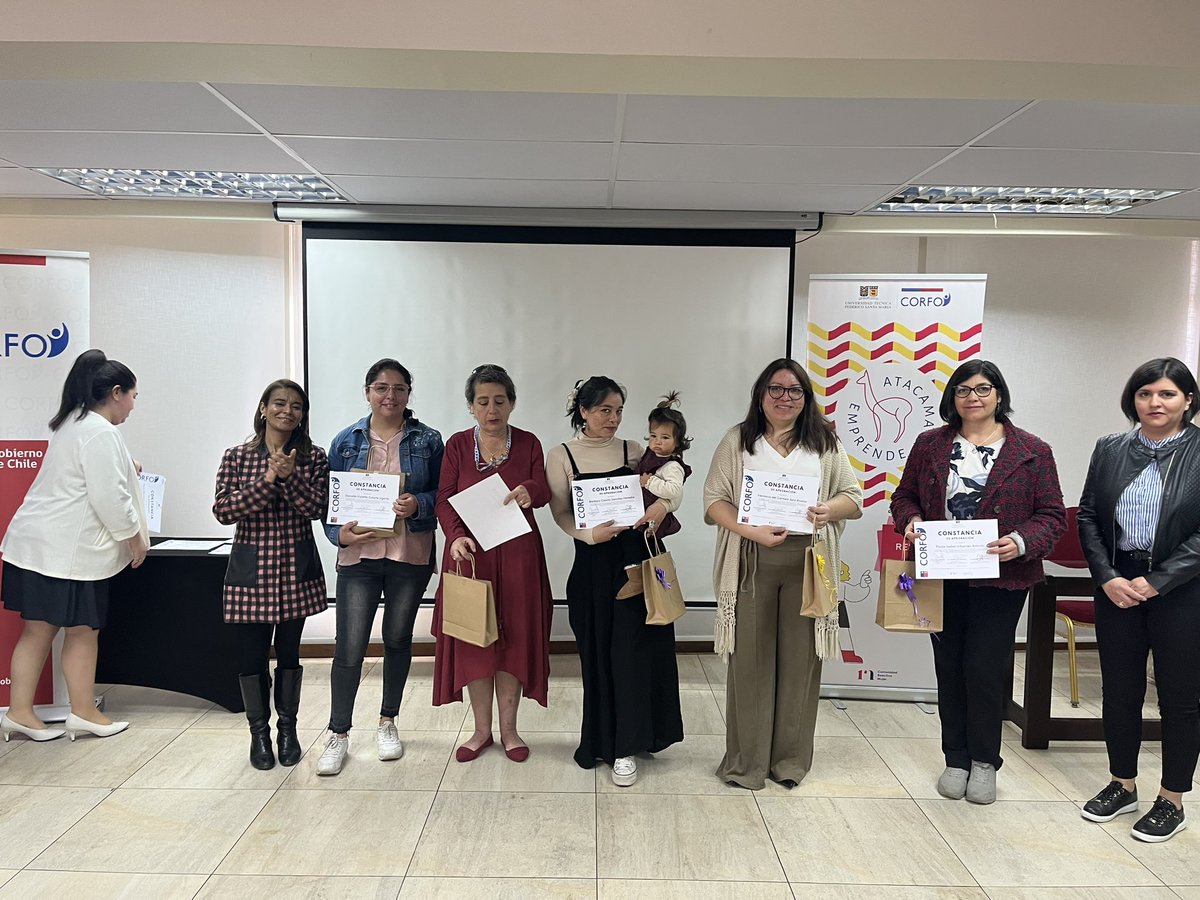 CorfoAtacama's tweet photo. Tras 10 meses de trabajo, finaliza “Atacama Emprende”, iniciativa de la línea Viraliza de @Corfo ejecutada por la @usantamaria Este programa de formación estuvo dirigido a emprendimientos liderados por mujeres de las comunas de Copiapó y Caldera. https://t.co/wwWHR0QBri