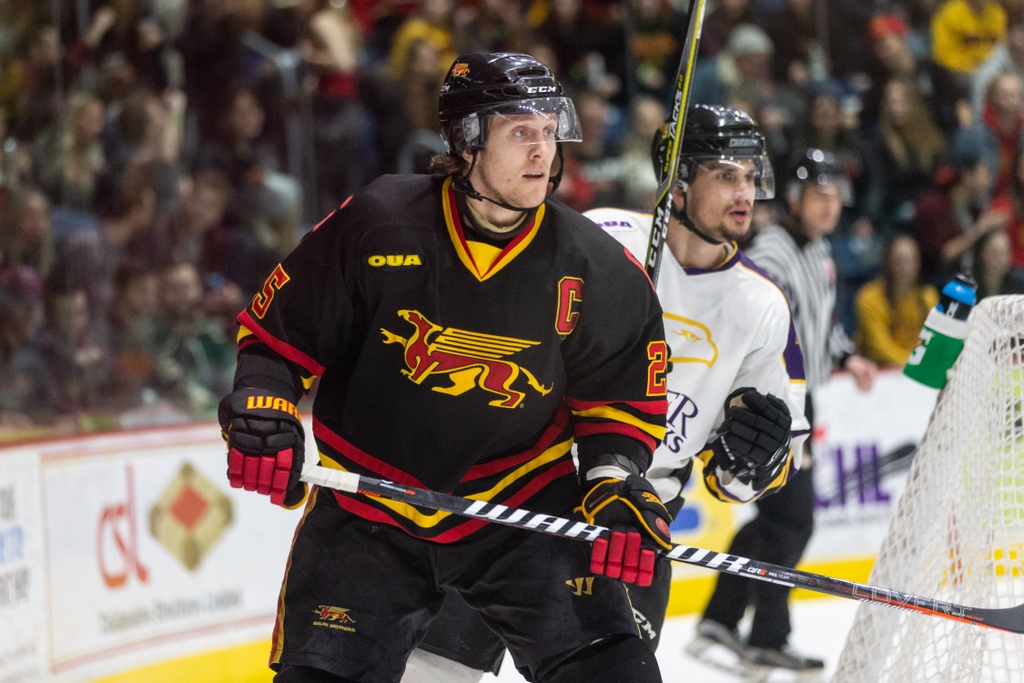 guelph_gryphons's tweet photo. 🏒 Gryphons men's hockey finalize coaching staff for 2023-24 season with the addition of Dave Leger (associate coach) &amp; Scott Simmonds (assistant coach).

📰➡️ https://t.co/mL2C9djCOc

📸 Kyle Rodriguez &amp; Nagy Gergo

#GryphonPride #GryphonHockey https://t.co/4jxE08YUOd