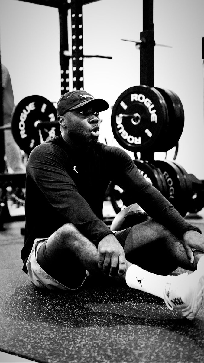 Robert Yanders tweet media