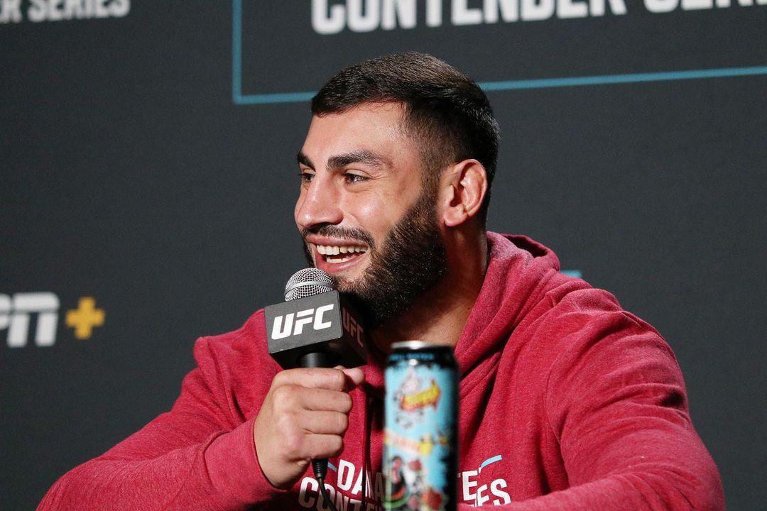 TurkishPower205's tweet photo. it was a very pleasent moment. it felt like I belong there. can‘t wait for the next fight inshaAllah ☝🏽 https://t.co/jWb51eZipZ