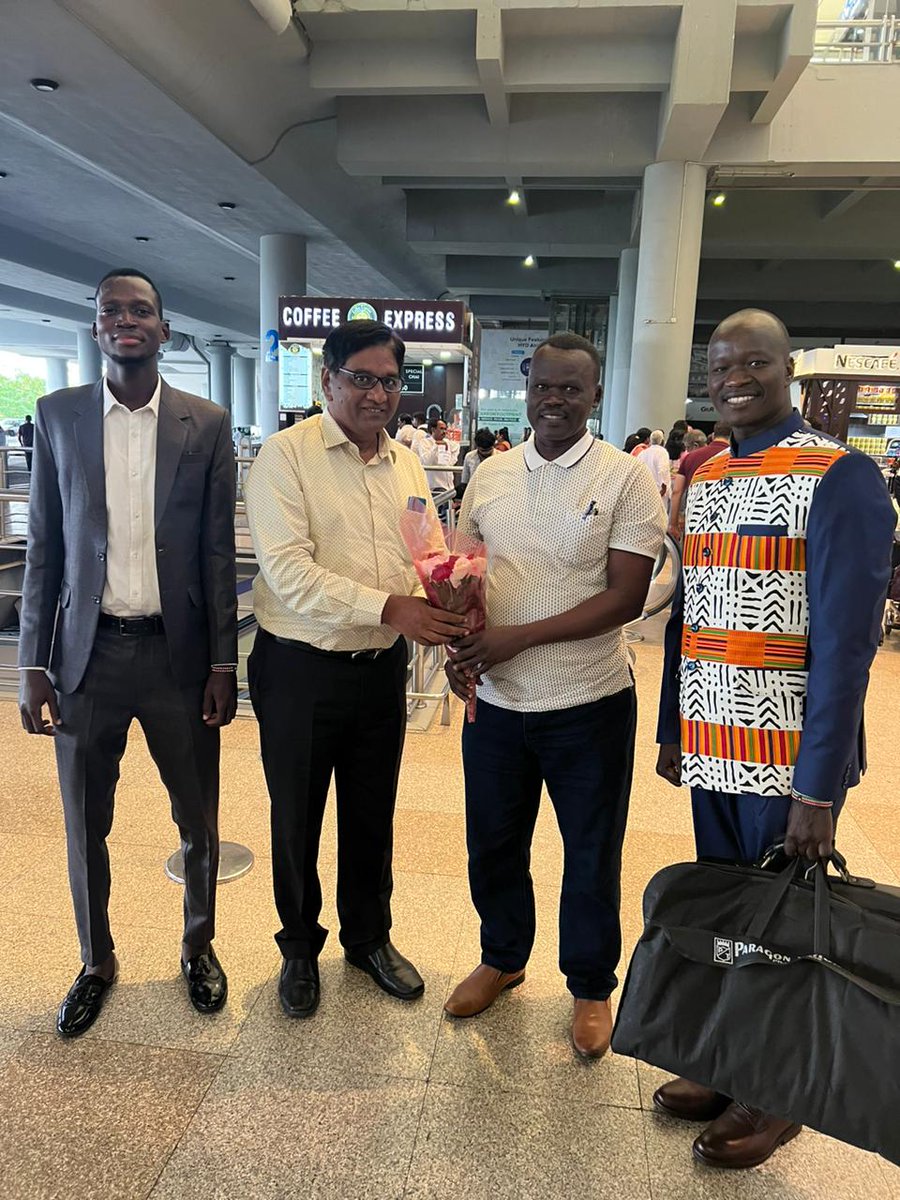 OchanSanto's tweet photo. Welcoming the South Sudan Deputy Ambassador Mr. Thomas Kenneth at Rajiv Gandhi international airport, who will be the Chief Guest of tomorrow's 19/8/2023 African Students Association in Hyderabad Graduation 2023 🙏🏾❤️ https://t.co/dLqKiErMu9