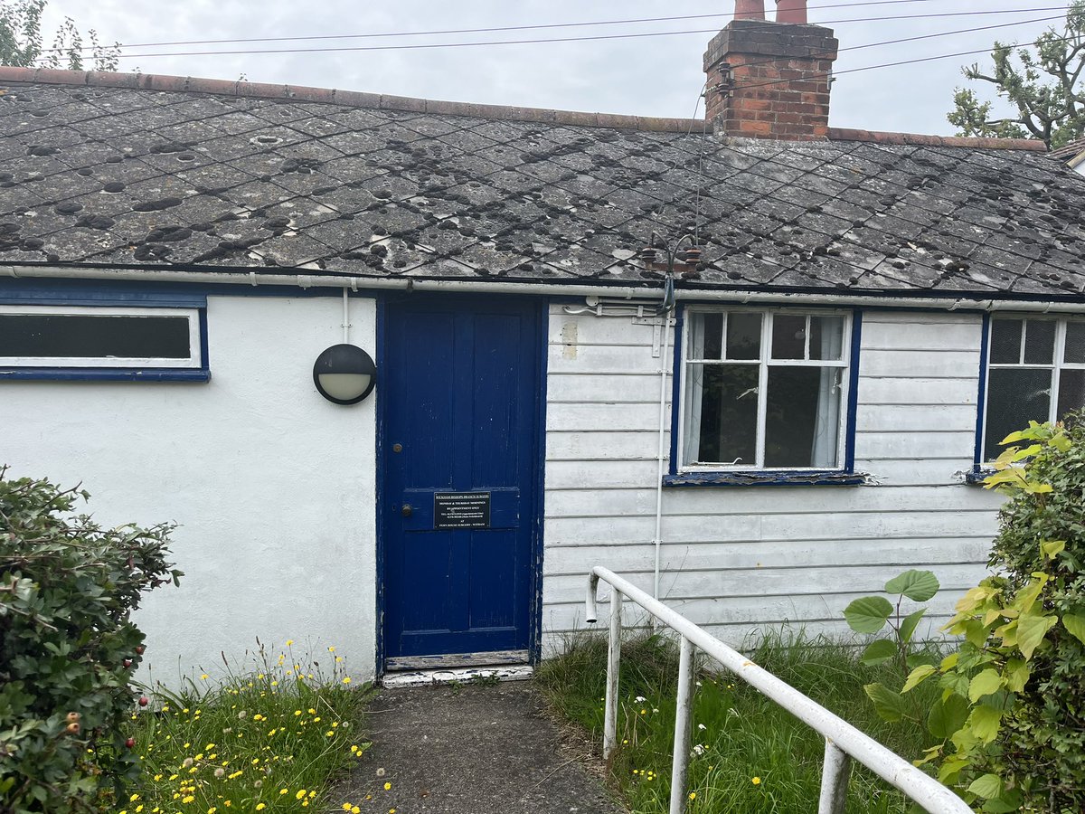 drannaspanna15's tweet photo. Thereβs been plenty of change, but lots of my old village remains the same π₯° #Essex #WickhamBishops https://t.co/Jp0nJb4H28