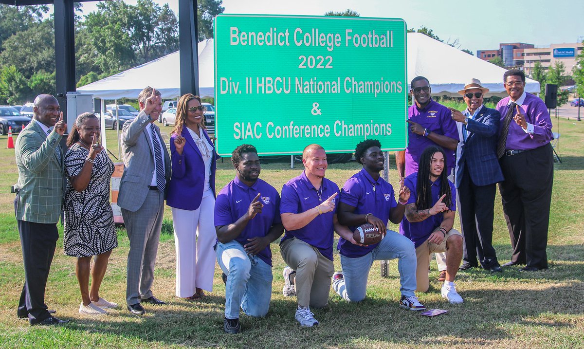 Congratulations to the Benedict College Tigers as the City of Columbia unveiled a commerative sign recognizing Benedict College as the 2022 @TheSIAC and D2 HBCU National Champions.