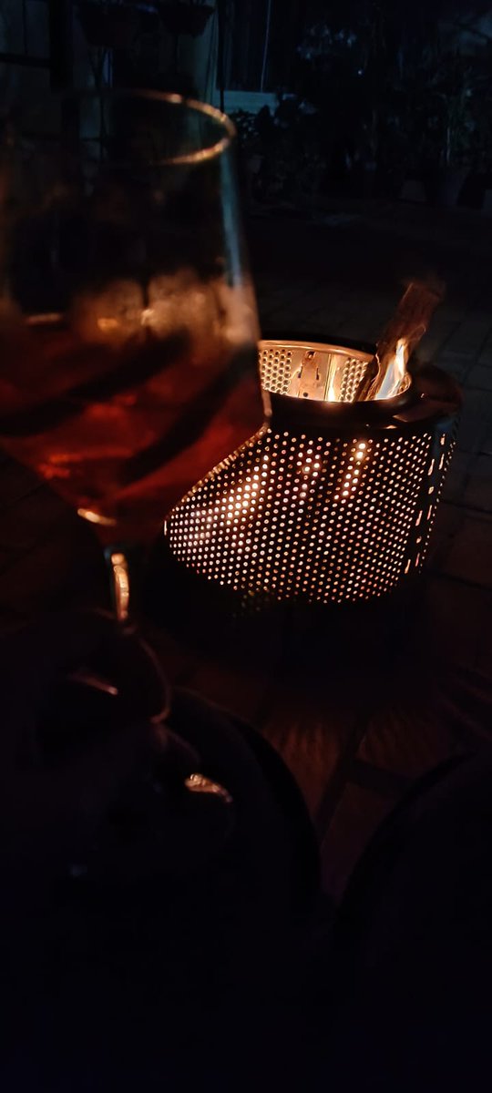 Ale096's tweet photo. 🎆🥳 SORTEOOOOOOOOO 🥳🎆

Regalamos un fogón inox por ser Viernes!!! 

Solo debes etiquetar a un amig@ de trago, darle RT y que sigan la cuenta @fuegosdelytu 🇵🇾🇵🇾🇵🇾🇵🇾 https://t.co/SmyIoLsw0H