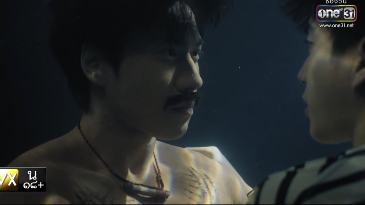 "กูขุนใหญ่ ขอสาบานต่อสิ่งศักดิ์สิทธิ์ทั้งปวงว่ากูนั้นจะรักมั่นต่อพ่อจอมแต่เพียงผู้เดียวทุกชาติภพ แม้นเพียงเห็นหน้าก็ขอให้นึกรัก และอย่าให้กูนั้นนึกลังเลสงสัยในน้ำใจรักที่มีต่อจอมเจ้าเลย"
#หอมกลิ่นความรักEP1