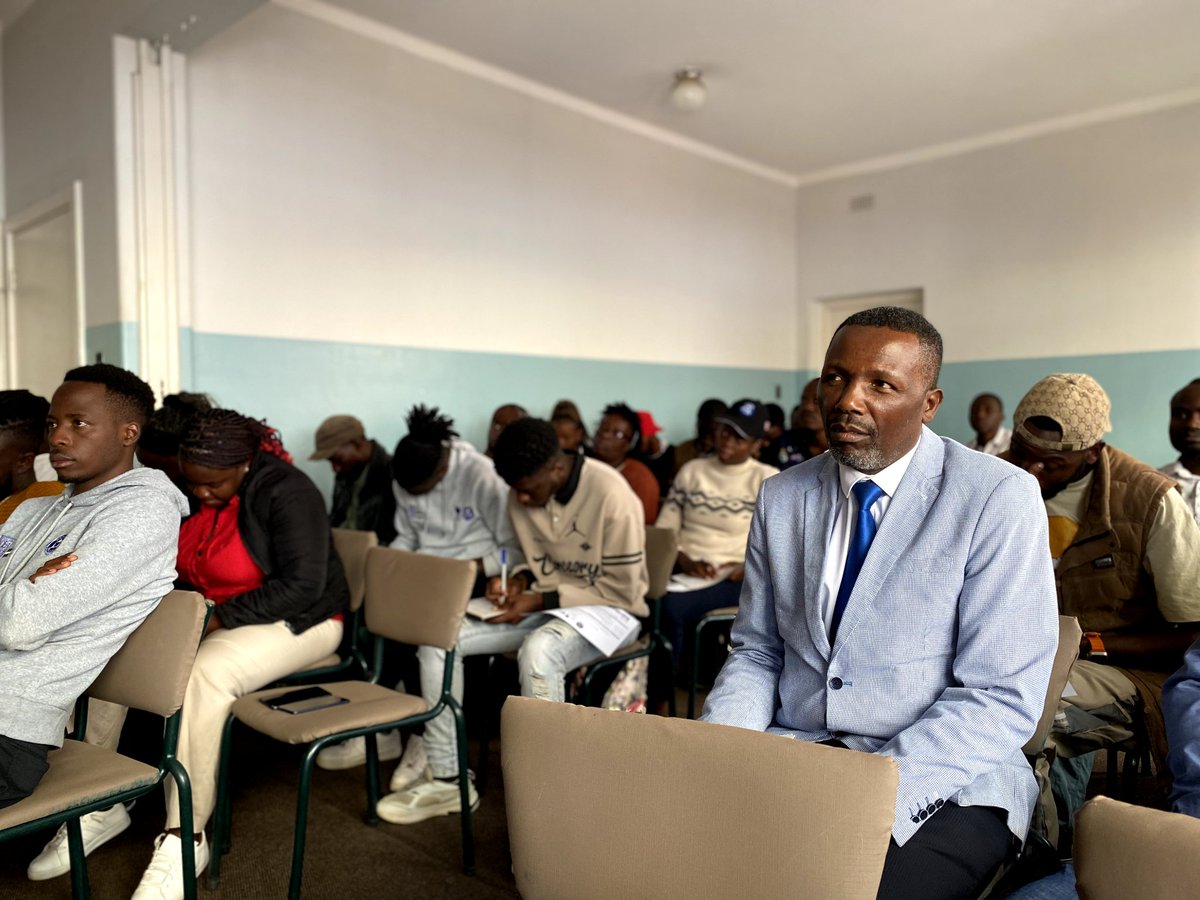 We trained accredited Padare/WLSA  observers today in Harare, on roles and responsibilities, as well as enabling them to familiarise with election observations tools
@WPP_Africa 
@IIDEA_UN 
@Int_IDEA 
@OxfaminZim
@ZIMTTECH 
@CAID_Zimbabwe 
@AfriMenOnGender 
@MenEngage