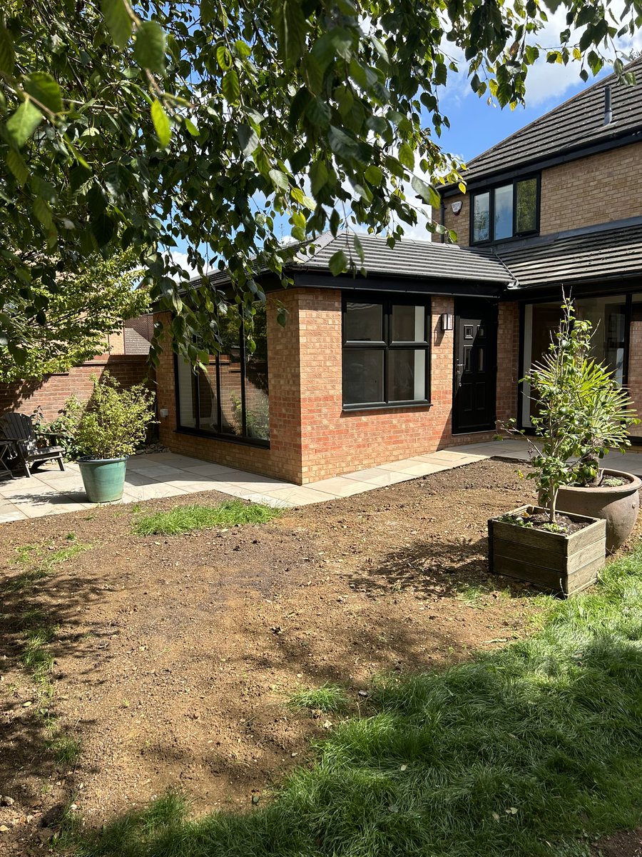 Evansonsbuild14's tweet photo. Single story extension with hard landscaping. https://t.co/bZIlQp9bL7