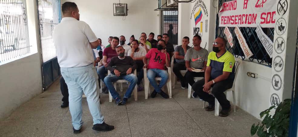 mppsp_vzla's tweet photo. #18AGO || Un total de 129 egresados y con beneficios del Sistema Penal reciben Jornada Médica en el estado Carabobo

https://t.co/vj3XcdtWnZ

#VamosConLasBricoMiles https://t.co/i5h2Y7QCmE