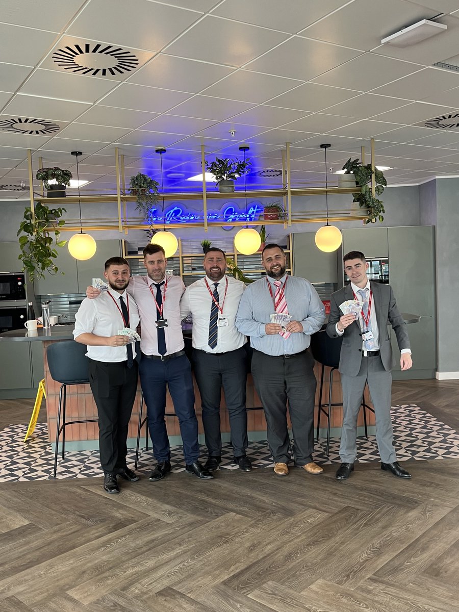 Congratulations to members of our sales team, who were awarded £150 and an early finish today for reaching their goal as part of our new FIRE incentive 💵⏰

Are you a firestarter?🔥Head to our website for all vacancies:
loom.ly/GSputN0