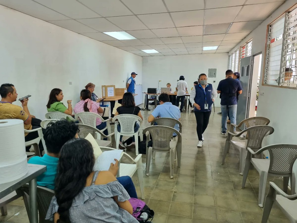 ConapejSv's tweet photo. #EleccionesCONAPEJ2023 🗳️ | ¡Juventudes de Sonsonate y Ahuachapán! ¡La espera terminó y las elecciones de occidente del Consejo Nacional de la Persona Joven ya tienen ganadores! 

#SomosCONAPEJ | #CONAPEJSonsonate | #CONAPEJAhuachapan https://t.co/OVzcq4Vh25